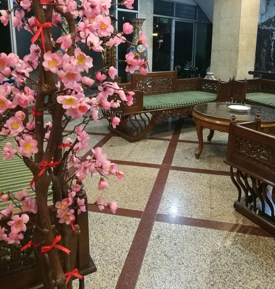 外南梦辛特拉酒店 雅加达 外观 照片